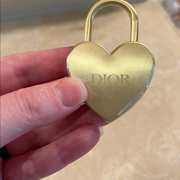 Christian Dior Limited Edition Heart Lock with Key - Picture 4 of 4